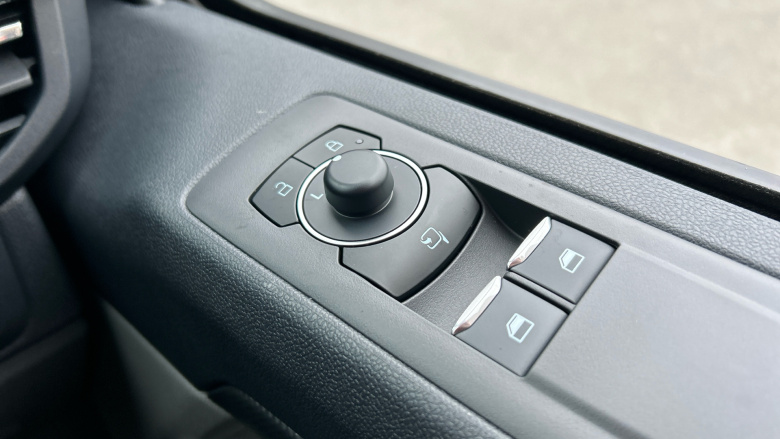 Ford Transit Custom 280 L1 Diesel Fwd 2.0 EcoBlue 136ps H1 Van Limited